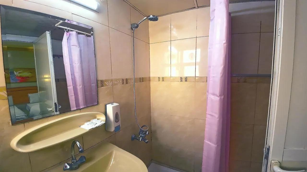 Maaeen Hotel ドバイ 0*,  アラブ首長国連邦