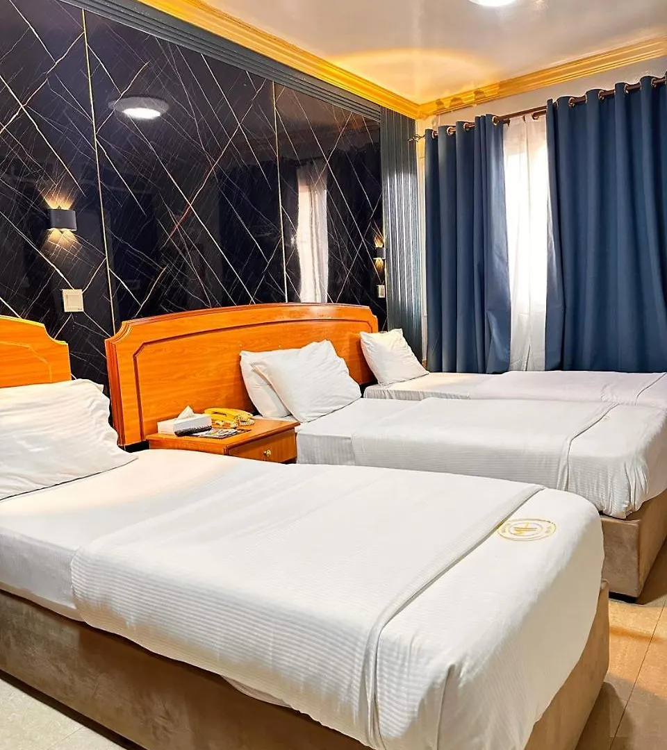 Maaeen Hotel ドバイ